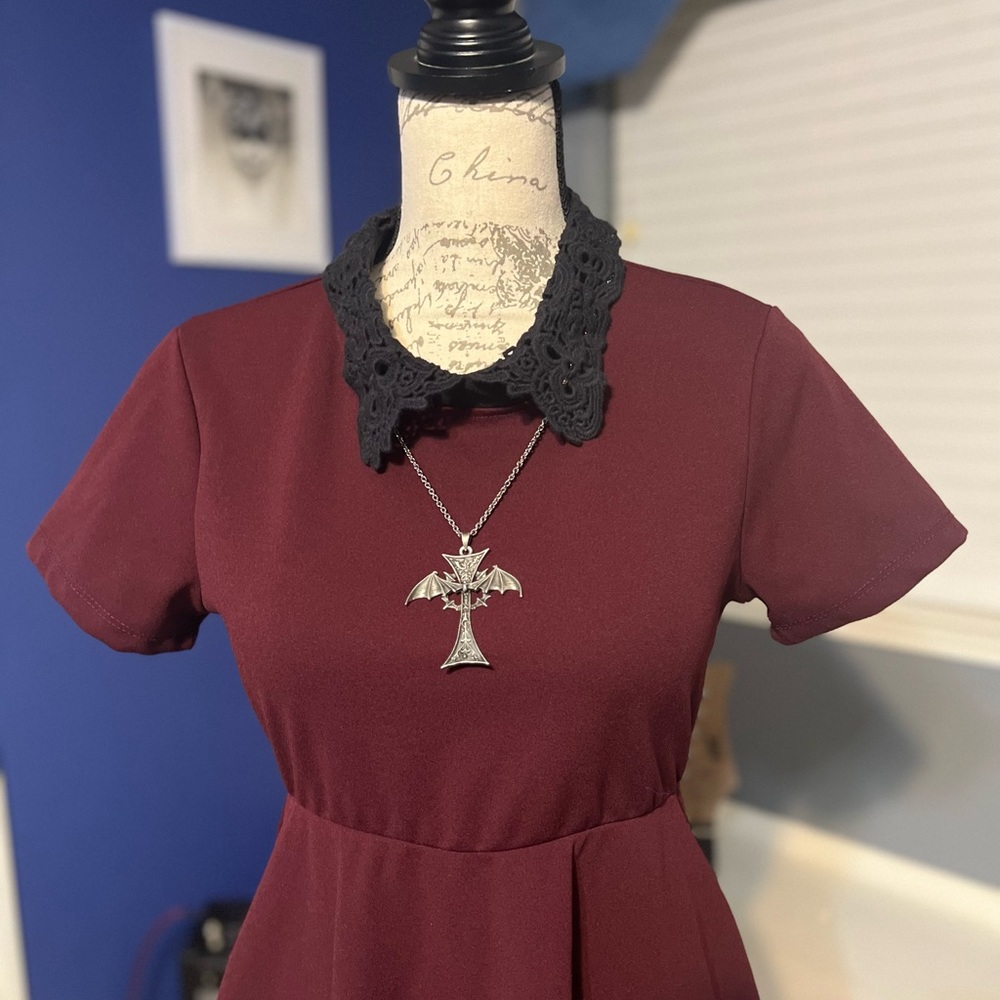 🖤 Hot Topic Dress 🖤 - Picture 4 of 5